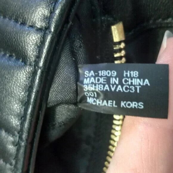 šLAST CHANCEā¼ļøMichael Kors Black Floral Embroidered Leather Shoulder Bag - Picture 15 of 16